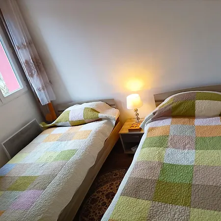 Charmante Maisonnette Independante Avec Parking 5 Mn Rouen Franqueville-Saint-Pierre